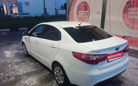 KIA Rio III рестайлинг, 2013 год, 2 000 000 рублей, 7 фотография