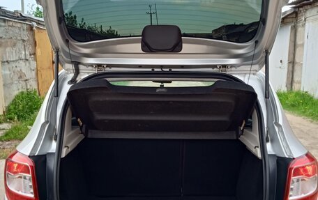 Renault Sandero II рестайлинг, 2015 год, 575 000 рублей, 3 фотография