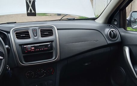 Renault Sandero II рестайлинг, 2015 год, 575 000 рублей, 10 фотография