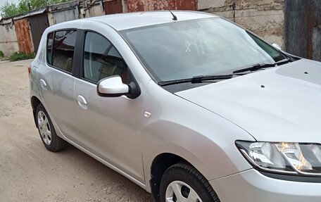 Renault Sandero II рестайлинг, 2015 год, 575 000 рублей, 11 фотография