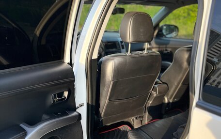 Mitsubishi Outlander III рестайлинг 3, 2011 год, 1 590 000 рублей, 12 фотография
