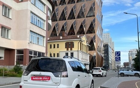 Mitsubishi Outlander III рестайлинг 3, 2011 год, 1 590 000 рублей, 7 фотография