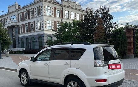 Mitsubishi Outlander III рестайлинг 3, 2011 год, 1 590 000 рублей, 5 фотография