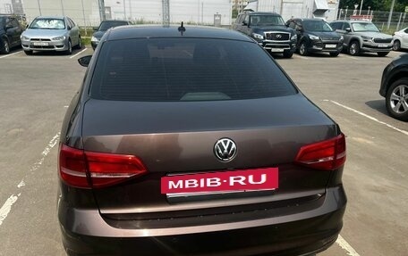 Volkswagen Jetta VI, 2015 год, 900 800 рублей, 10 фотография