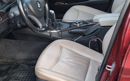 BMW 3 серия, 2011 год, 900 000 рублей, 3 фотография