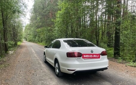 Volkswagen Jetta VI, 2013 год, 1 050 000 рублей, 10 фотография
