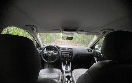 Volkswagen Jetta VI, 2013 год, 1 050 000 рублей, 14 фотография
