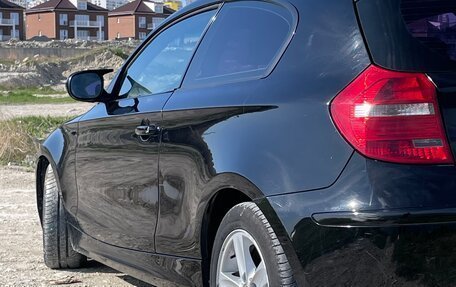 BMW 1 серия, 2011 год, 895 000 рублей, 2 фотография