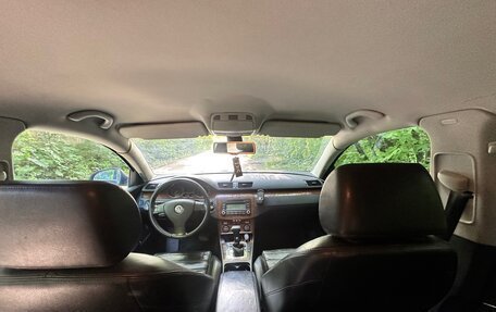 Volkswagen Passat B6, 2005 год, 565 000 рублей, 8 фотография