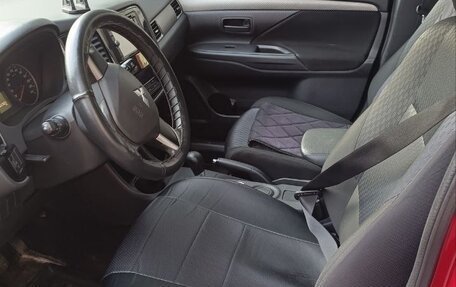 Mitsubishi Outlander III рестайлинг 3, 2014 год, 1 160 000 рублей, 6 фотография