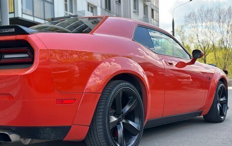 Dodge Challenger III рестайлинг 2, 2008 год, 4 250 000 рублей, 8 фотография