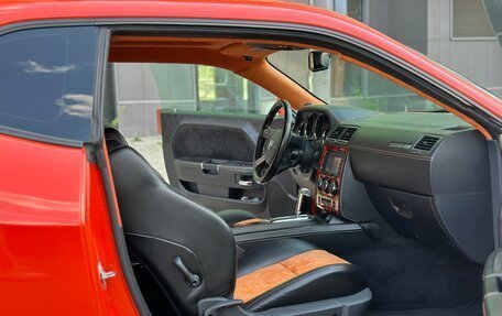 Dodge Challenger III рестайлинг 2, 2008 год, 4 250 000 рублей, 10 фотография