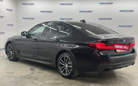 BMW 5 серия, 2021 год, 3 935 000 рублей, 4 фотография