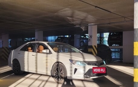 Toyota Camry, 2016 год, 2 500 000 рублей, 2 фотография