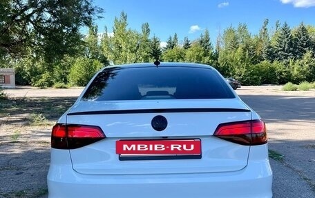 Volkswagen Jetta VI, 2017 год, 1 550 000 рублей, 3 фотография