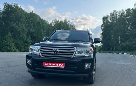 Toyota Land Cruiser 200, 2013 год, 4 200 000 рублей, 1 фотография