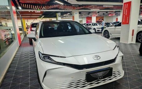 Toyota Camry, 2024 год, 3 383 887 рублей, 3 фотография