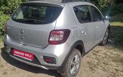 Renault Sandero II рестайлинг, 2018 год, 980 000 рублей, 1 фотография