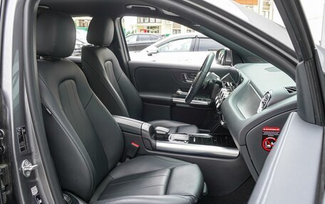 Mercedes-Benz GLA, 2021 год, 4 500 000 рублей, 8 фотография