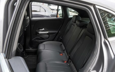 Mercedes-Benz GLA, 2021 год, 4 500 000 рублей, 9 фотография