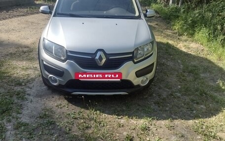 Renault Sandero II рестайлинг, 2018 год, 980 000 рублей, 2 фотография