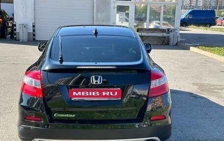 Honda Crosstour I рестайлинг, 2014 год, 1 690 000 рублей, 4 фотография
