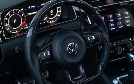 Volkswagen Golf R VII, 2019 год, 3 900 000 рублей, 17 фотография