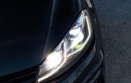 Volkswagen Golf R VII, 2019 год, 3 900 000 рублей, 30 фотография
