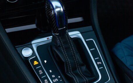 Volkswagen Golf R VII, 2019 год, 3 900 000 рублей, 21 фотография