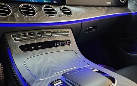 Mercedes-Benz E-Класс, 2021 год, 4 270 000 рублей, 14 фотография