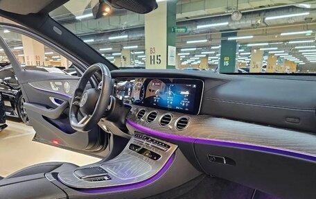 Mercedes-Benz E-Класс, 2021 год, 4 270 000 рублей, 15 фотография