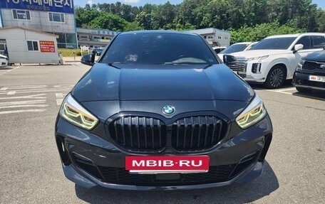 BMW 1 серия, 2021 год, 2 432 027 рублей, 2 фотография