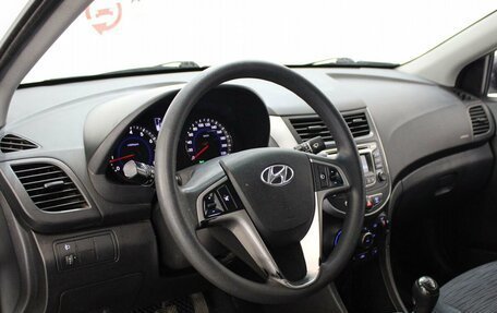 Hyundai Solaris II рестайлинг, 2015 год, 799 000 рублей, 9 фотография