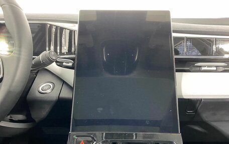 Geely Atlas, 2024 год, 9 фотография