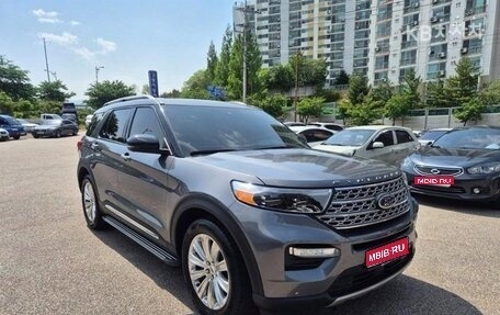 Ford Explorer VI, 2022 год, 3 350 000 рублей, 1 фотография