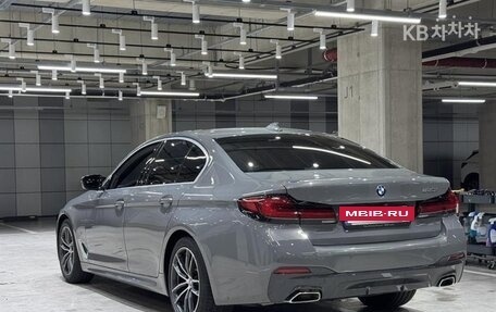BMW 5 серия, 2022 год, 4 250 000 рублей, 2 фотография