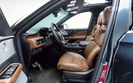 Lincoln Aviator II, 2022 год, 5 530 000 рублей, 12 фотография