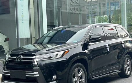 Toyota Highlander III, 2021 год, 2 999 000 рублей, 1 фотография