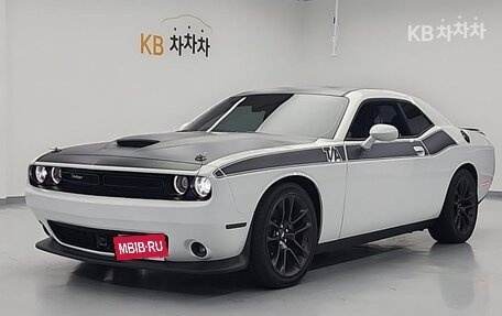 Dodge Challenger III рестайлинг 2, 2021 год, 14 200 275 рублей, 1 фотография