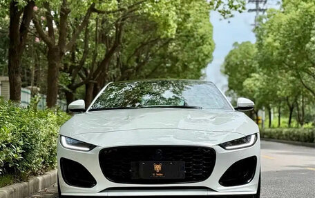 Jaguar F-Type I рестайлинг 2, 2022 год, 8 000 275 рублей, 2 фотография