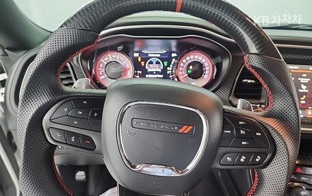 Dodge Challenger III рестайлинг 2, 2021 год, 14 200 275 рублей, 7 фотография