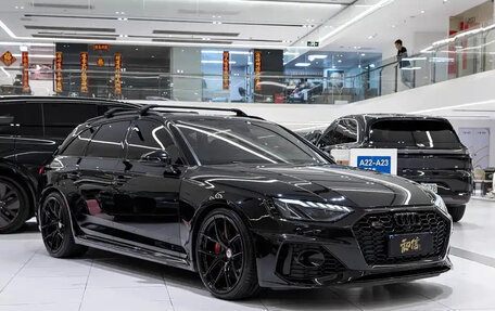 Audi RS 4, 2022 год, 9 000 275 рублей, 3 фотография