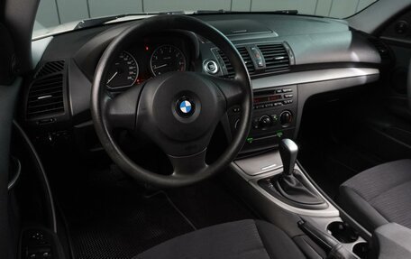 BMW 1 серия, 2011 год, 999 000 рублей, 6 фотография