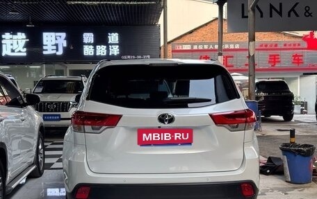 Toyota Highlander, 2021 год, 3 224 030 рублей, 3 фотография