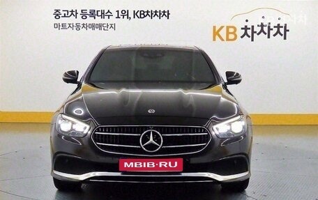 Mercedes-Benz E-Класс, 2021 год, 3 410 010 рублей, 1 фотография