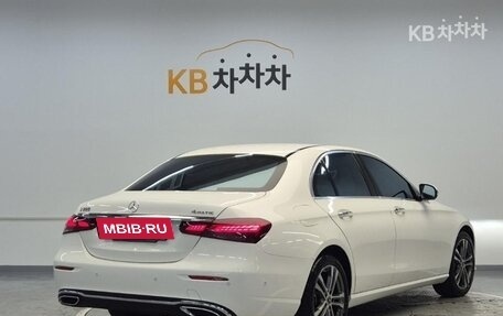 Mercedes-Benz E-Класс, 2022 год, 3 710 010 рублей, 3 фотография