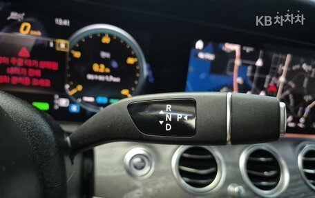 Mercedes-Benz E-Класс, 2022 год, 3 710 010 рублей, 8 фотография