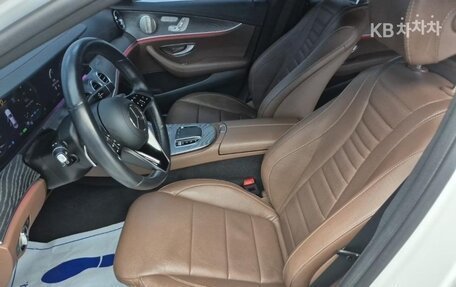 Mercedes-Benz E-Класс, 2022 год, 3 710 010 рублей, 11 фотография