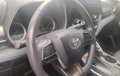 Toyota Highlander, 2021 год, 3 592 030 рублей, 16 фотография