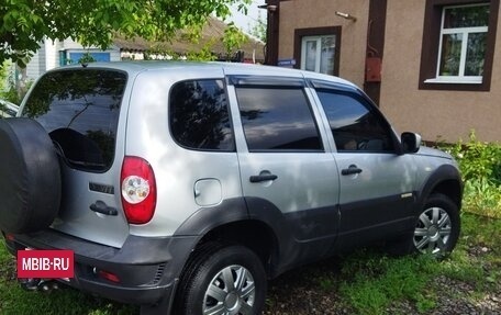 Chevrolet Niva I рестайлинг, 2017 год, 675 000 рублей, 4 фотография